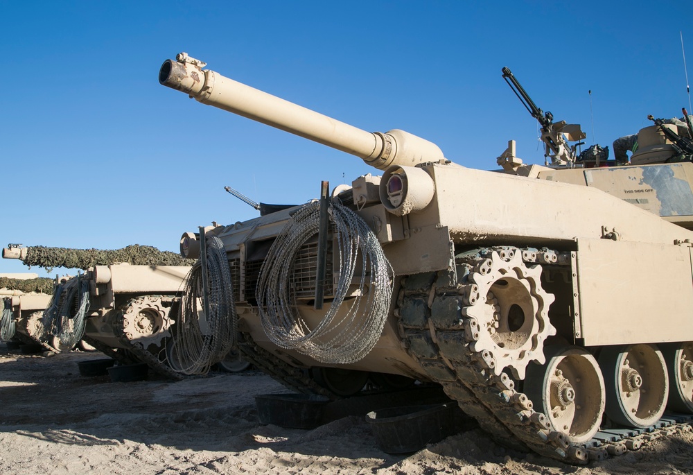 Soldiers pack up to fight the Donovians at Fort Irwin