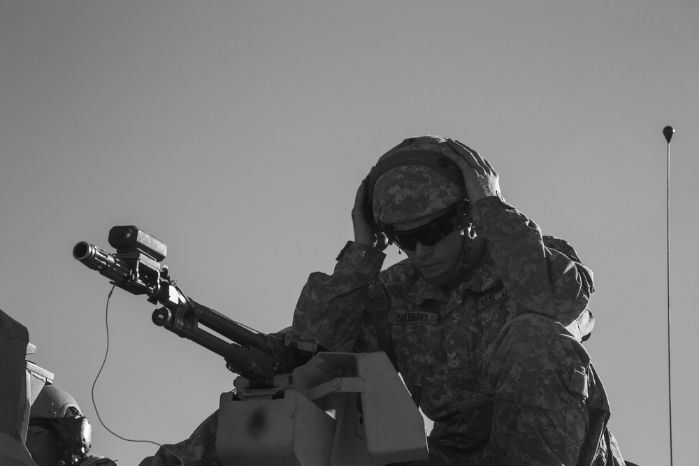 Soldiers pack up to fight the Donovians at Fort Irwin