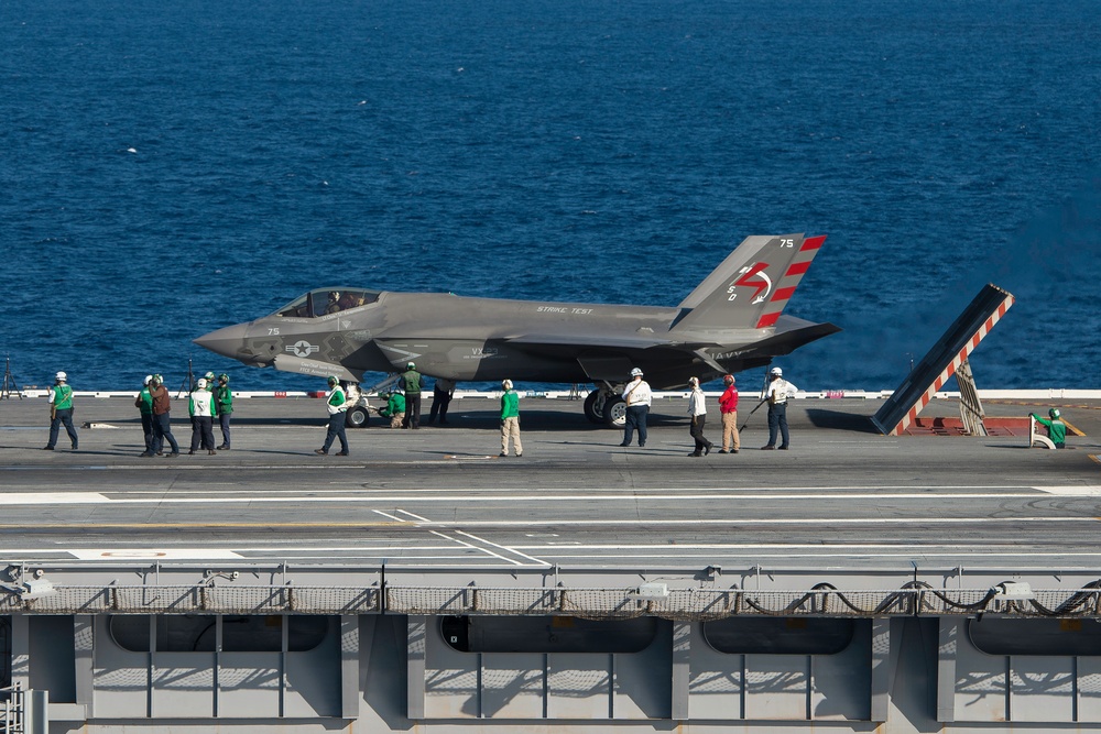 F-35 Lightning II conducts DT-II aboard USS Dwight D. Eisenhower