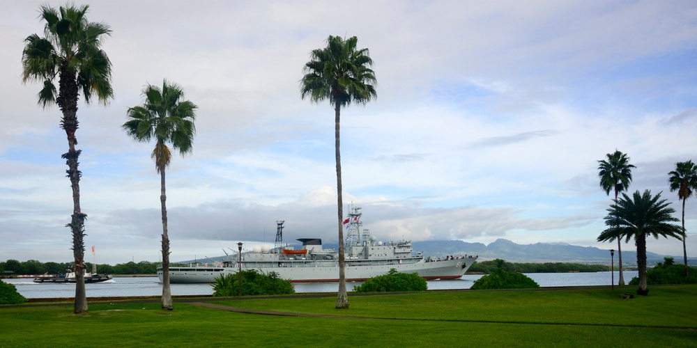 The People’s Liberation Army Navy midshipmen training ship Zheng He (Type 679, Hull 81) arrives in Joint Base Pearl Harbor-Hickam