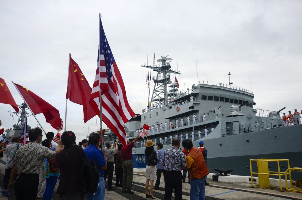 The People’s Liberation Army Navy midshipmen training ship Zheng He (Type 679, Hull 81) arrives in Joint Base Pearl Harbor-Hickam