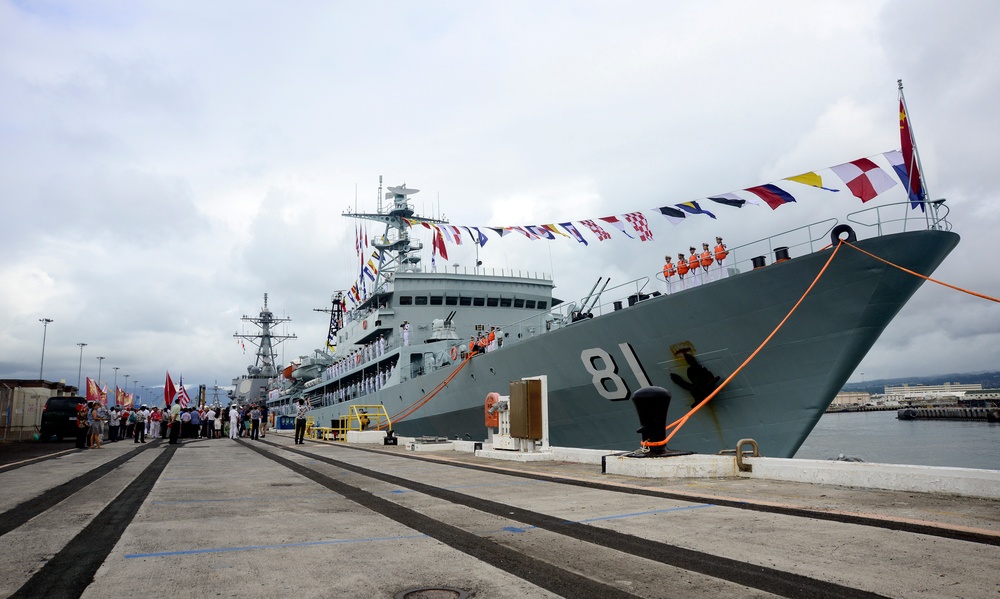 The People’s Liberation Army Navy midshipmen training ship Zheng He (Type 679, Hull 81) arrives in Joint Base Pearl Harbor-Hickam