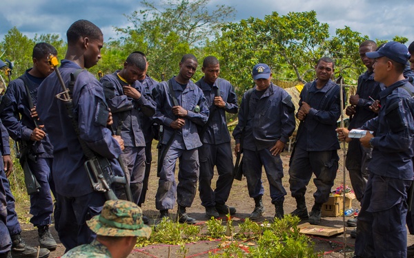 SPMAGTF-SC Marines train Belize military
