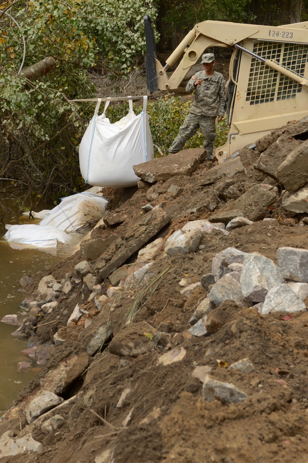 1782nd Engineer Company from Lancaster, SC, helps Columbia rebuild