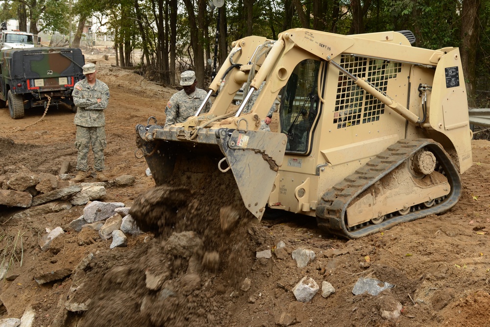 1782nd Engineer Company from Lancaster, SC, helps Columbia rebuild