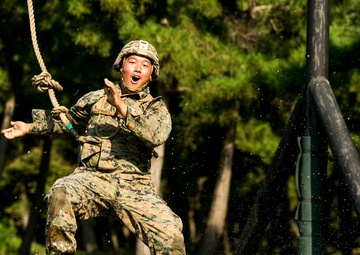 U.S. Marines run ROK confidence course during KMEP 15-13