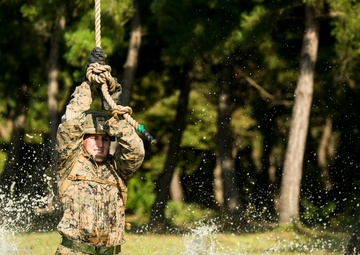 U.S. Marines run ROK confidence course during KMEP 15-13
