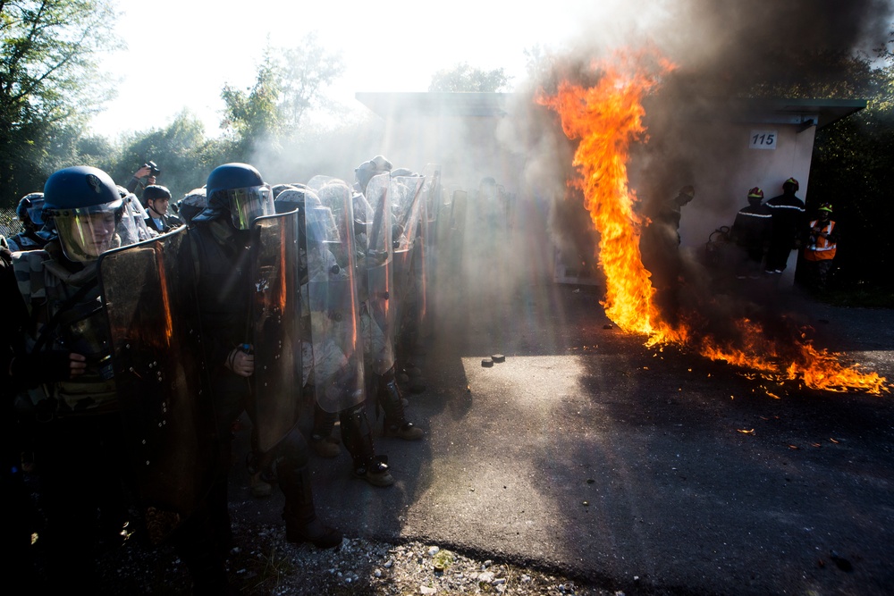 U.S., French crisis response forces quell riot