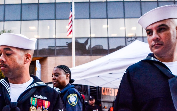 Philadelphia takes part in 'Salute the Military'