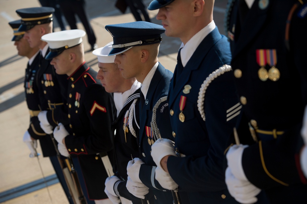 Secretary of defense welcomes Republic of Korea's president