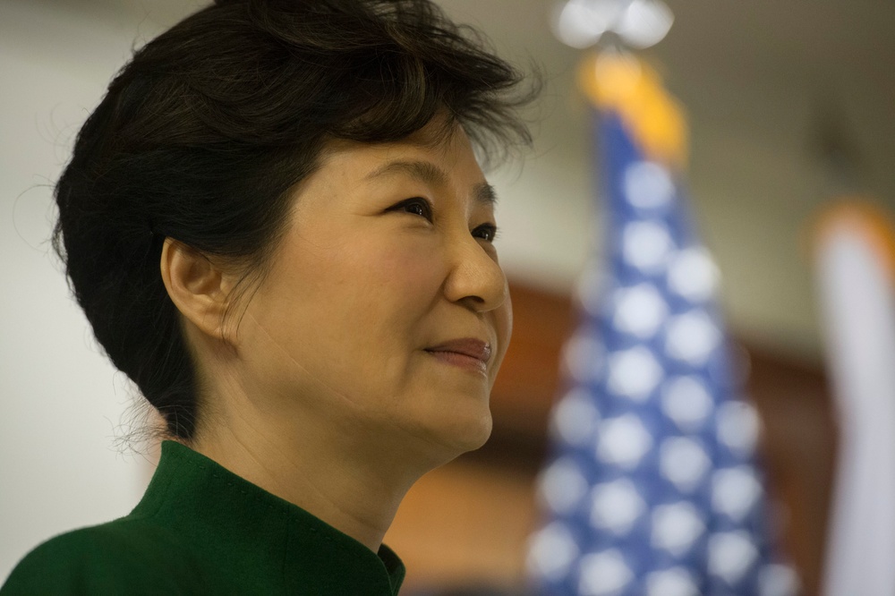 Secretary of defense welcomes Republic of Korea's president