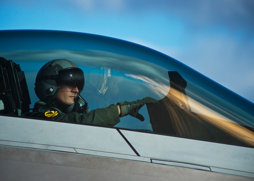 Hawaiian Raptors launch for joint training