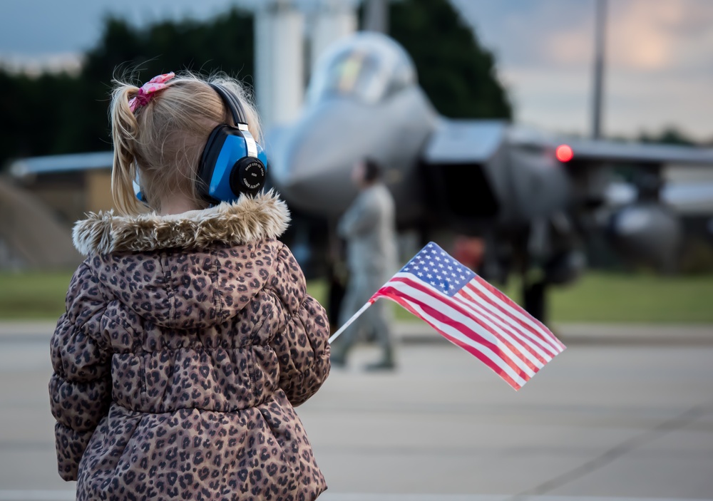 494th Fighter Squadron homecoming