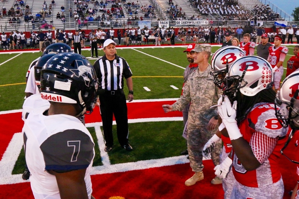 Fort Hood leaders honored during local football game