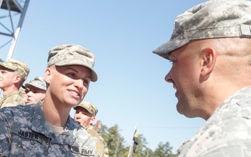 Maj. Lisa Jaster becomes first U.S. Army Reserve Female Ranger