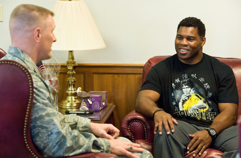 Herschel Walker says it's OK to ask for help