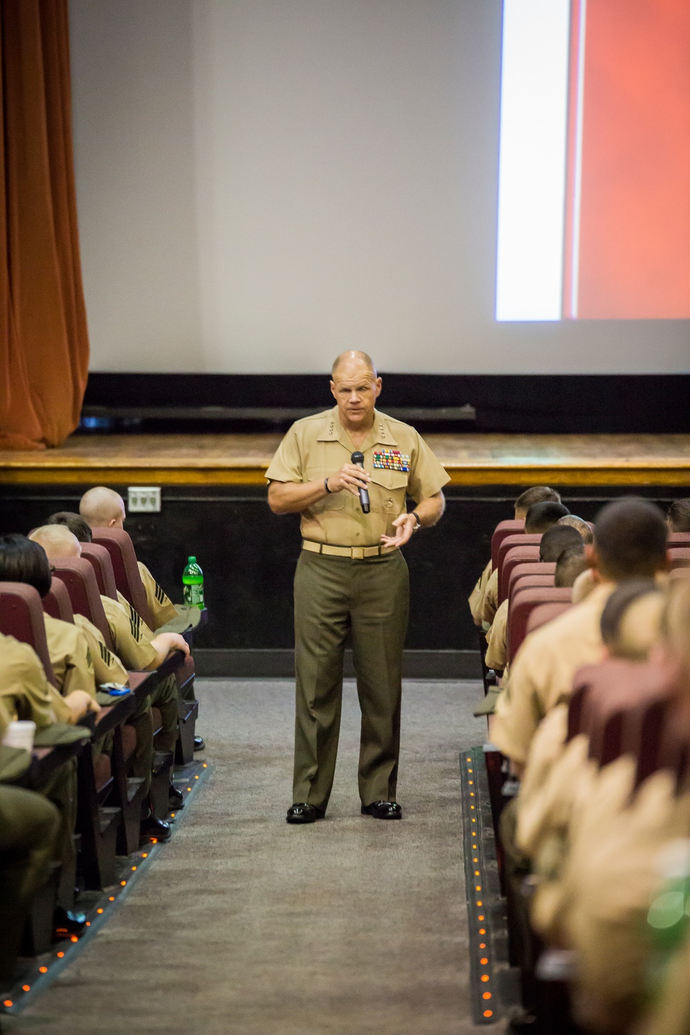 Commandant addresses MCAS Beaufort Marines