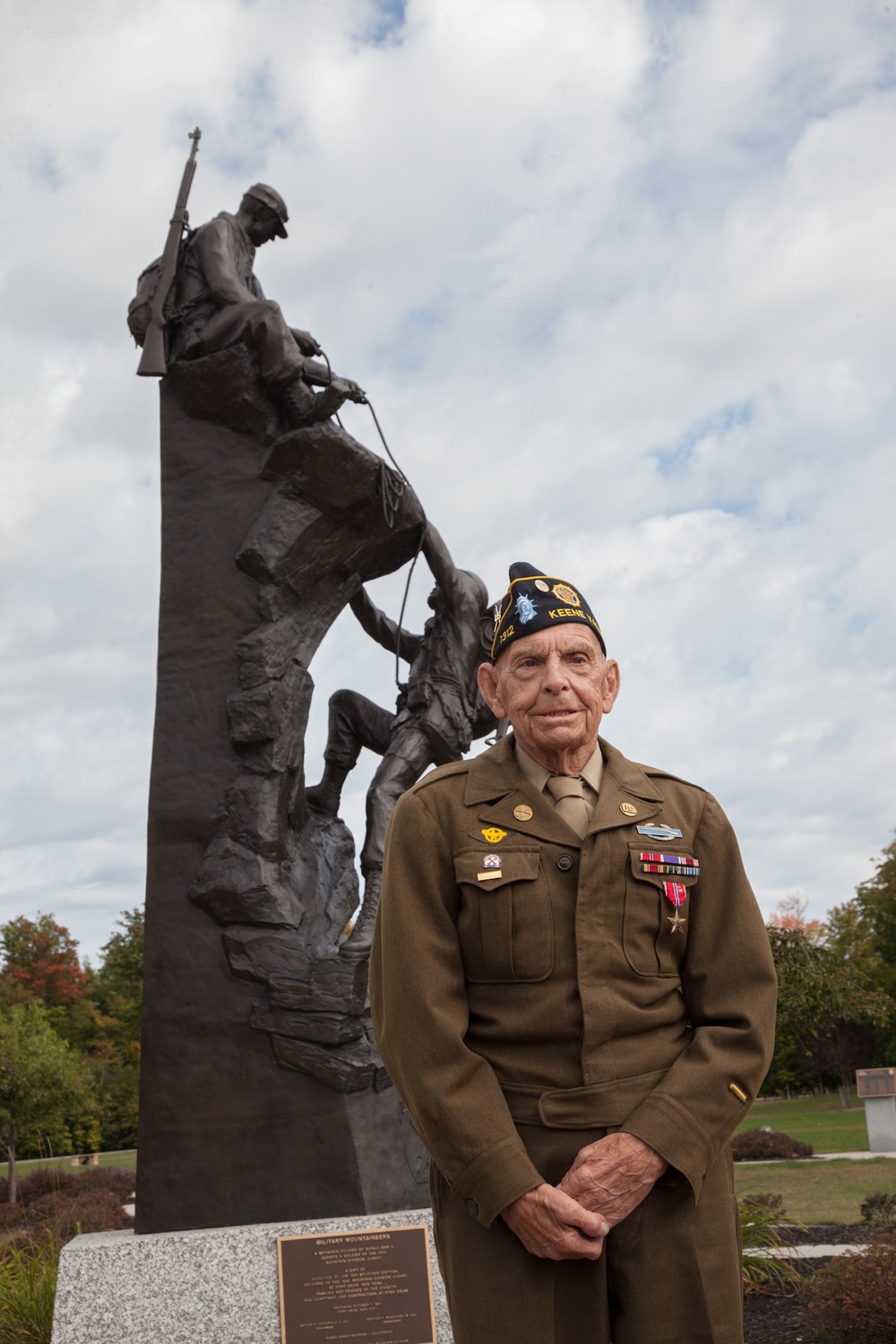 WWII veteran recounts service during Fort Drum visit