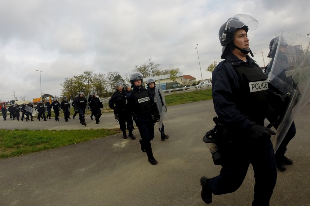 Operation Stonewall: KFOR and Kosovo Police face emergency response scenario together