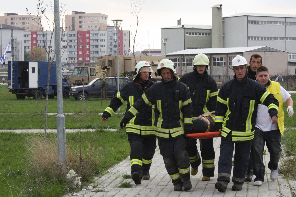 Operation Stonewall: KFOR and Kosovo Police face emergency response scenario together