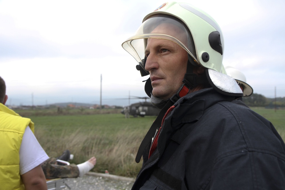 Operation Stonewall: KFOR and Kosovo Police face emergency response scenario together
