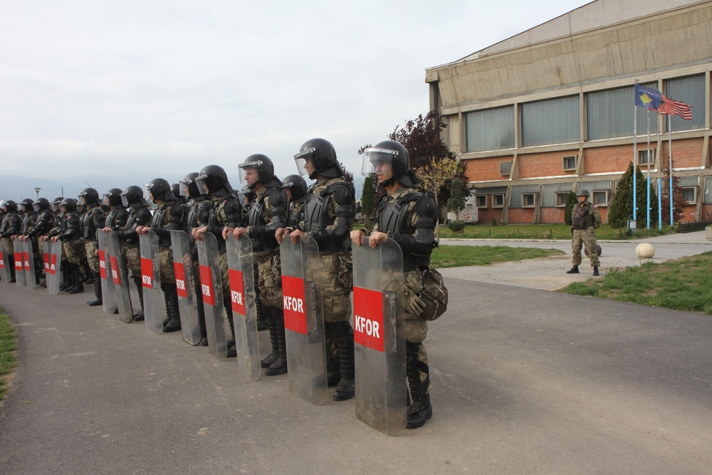 Operation Stonewall: KFOR and Kosovo Police face emergency response scenario together