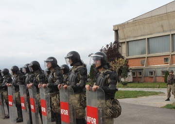 Operation Stonewall: KFOR and Kosovo Police face emergency response scenario together