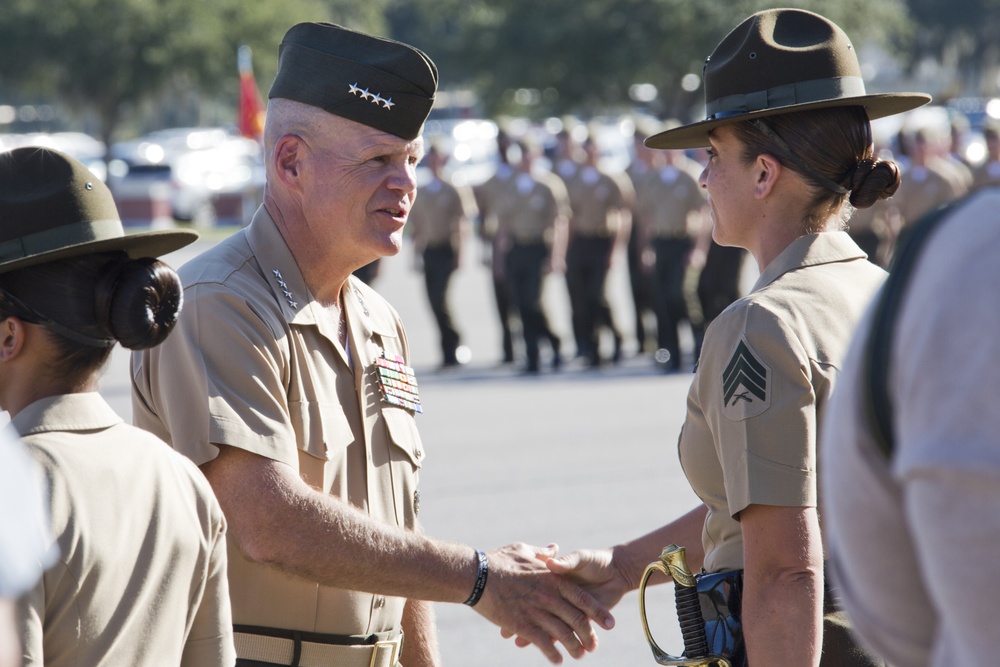 CMC Visits MCRD Parris Island and MCAS Beaufort