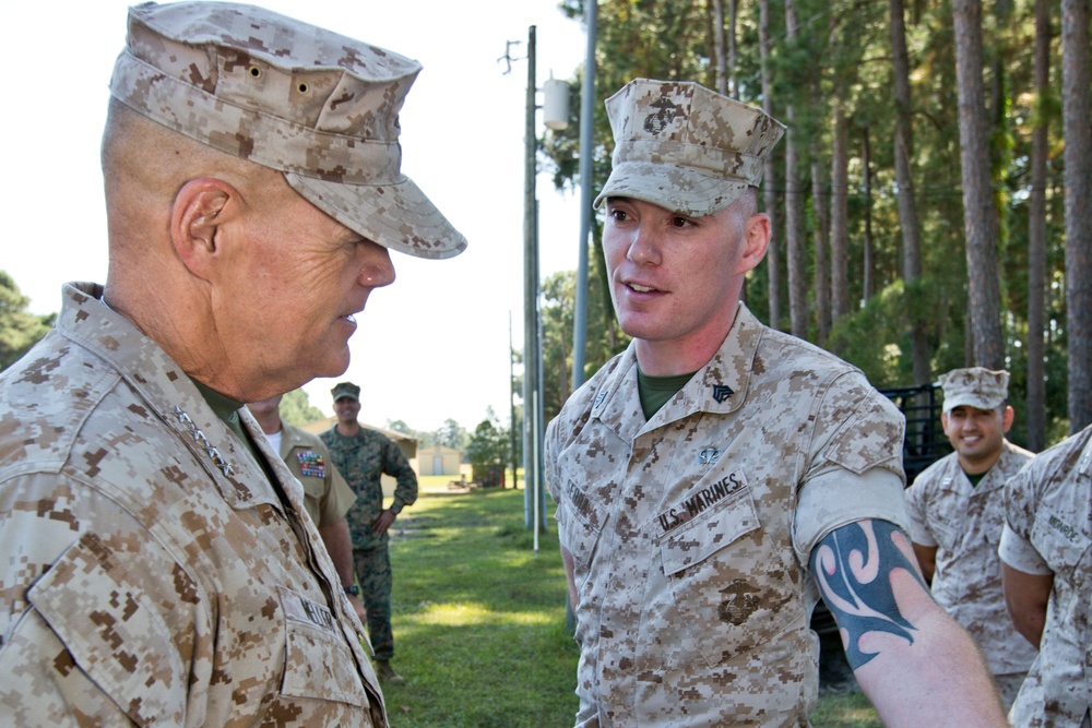 CMC Visits MCRD Parris Island and MCAS Beaufort