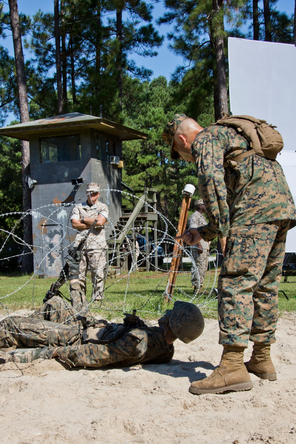 CMC Visits MCRD Parris Island and MCAS Beaufort