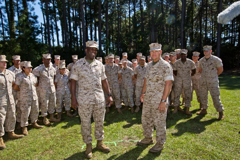 CMC Visits MCRD Parris Island and MCAS Beaufort