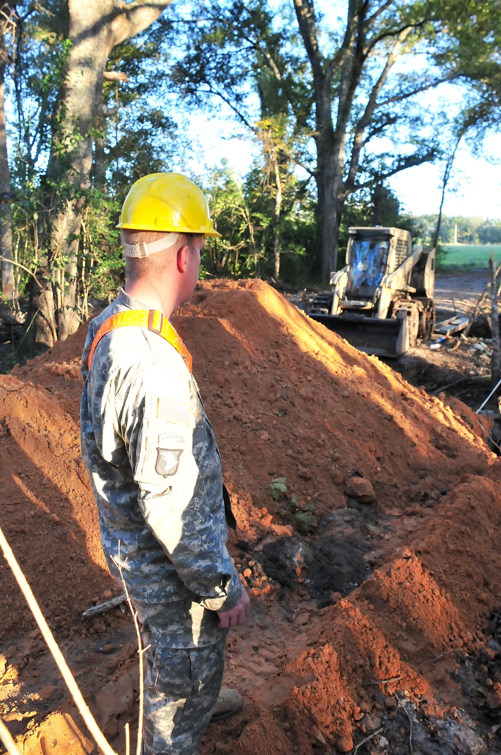 NC Guard’s 878th and 875th Engineer Company flood relief mission in Hemingway, SC