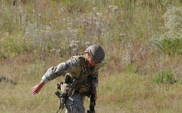Competition tests SF Soldiers' athleticism, accuracy under stress