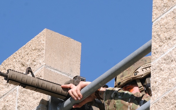 Competition tests SF Soldiers' athleticism, accuracy under stress