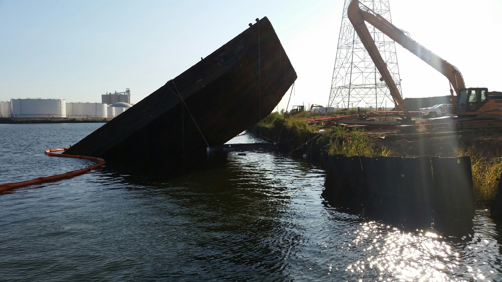 Tug, barge sink in Upper Houston Ship Channel