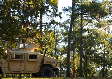 Marines take on roads in Humvee course