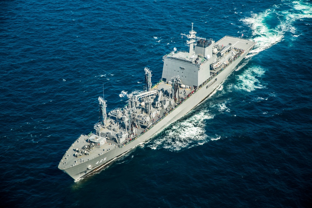U.S. participates in 28th iteration of JMSDF Fleet Review