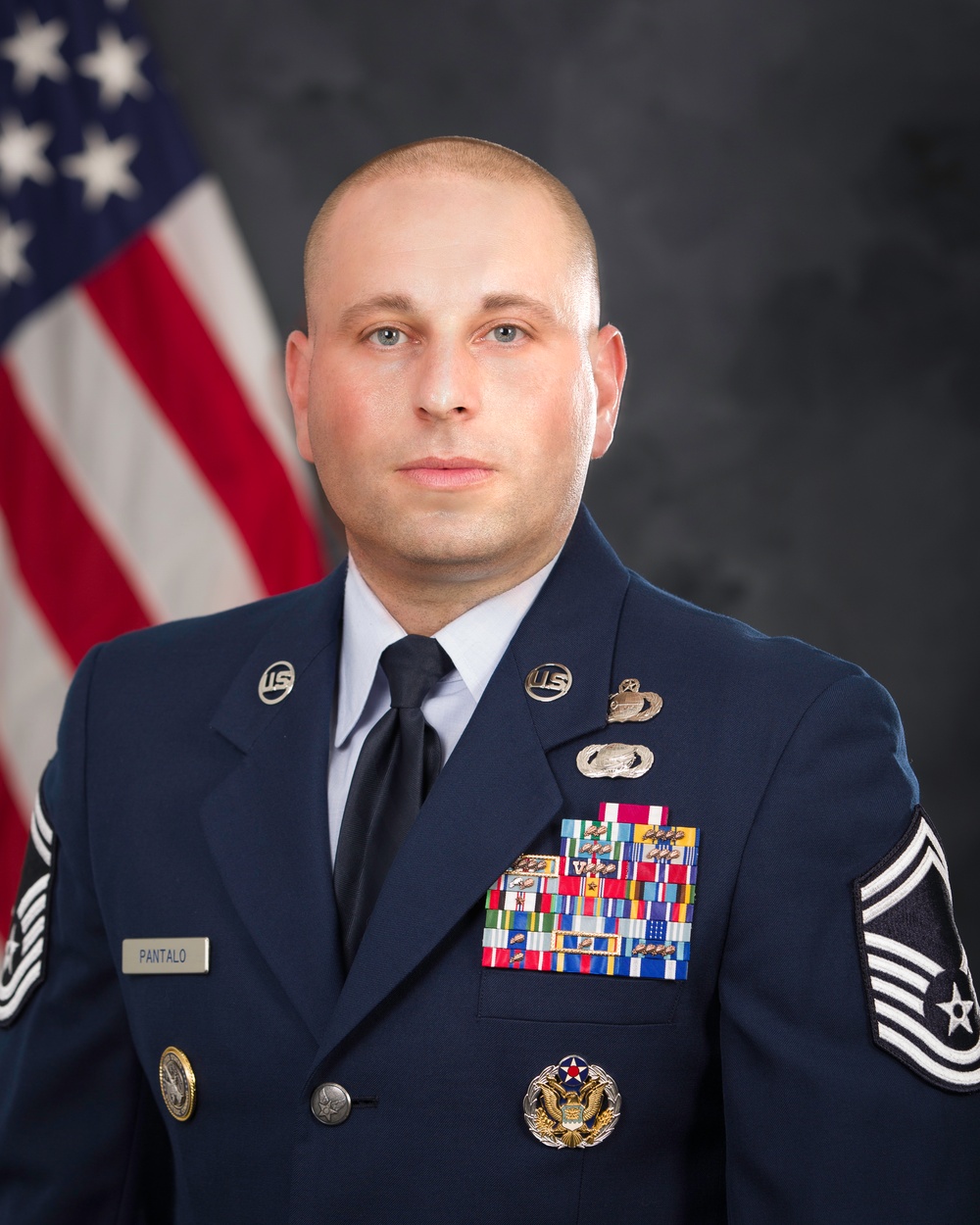Official Portrait of Senior Master Sgt. Kevin J. Pantalo, US Air Force