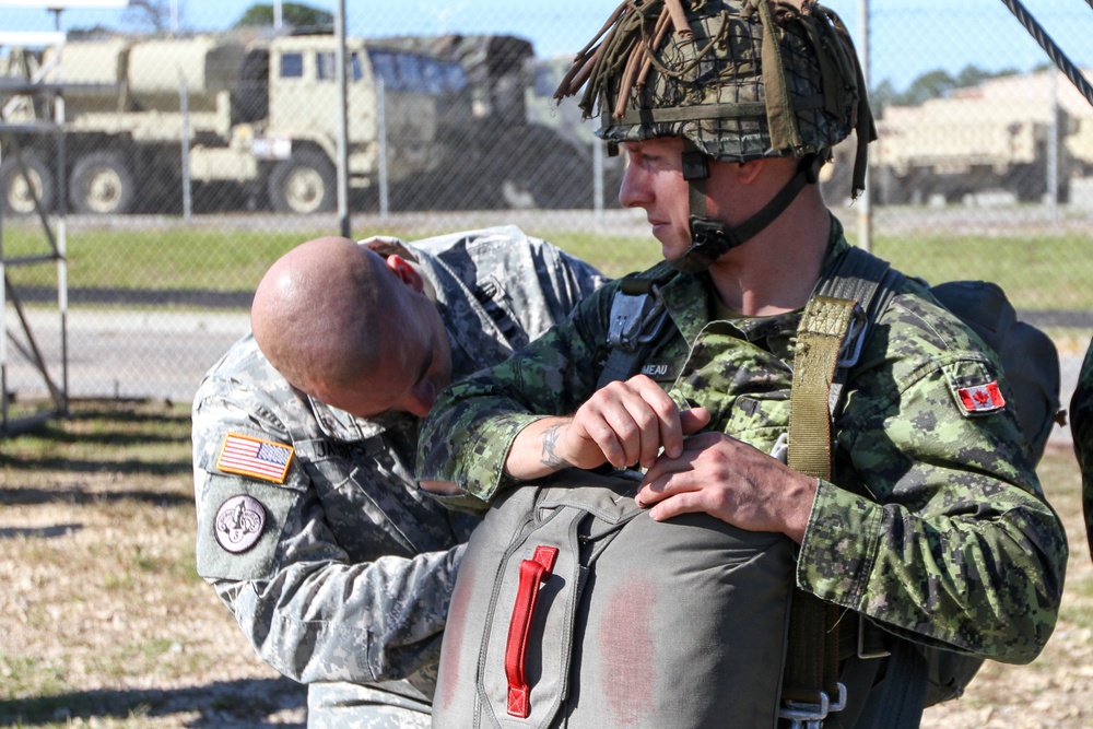 Canadian paratroopers arrive on Fort Bragg for Combined Joint Operational Access Exercise 16.1