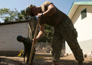 Harii Hamutuk 2015: Building a Bond