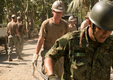 Harii Hamutuk 2015: Building a Bond