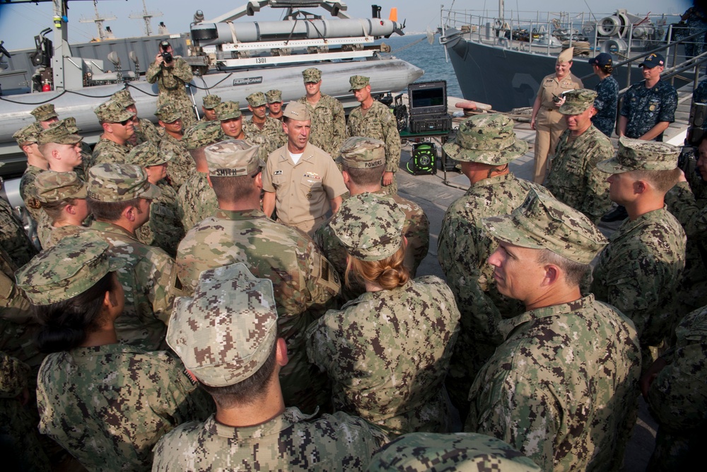 CNO and MCPON in Bahrain