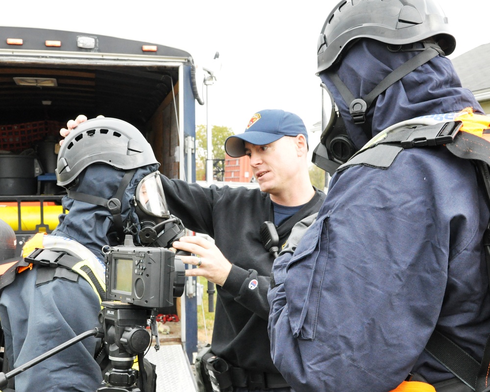 New York National Guard Civil Support Team trains at Fire Training Center