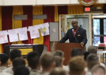 10th Marines raises awareness on domestic abuse