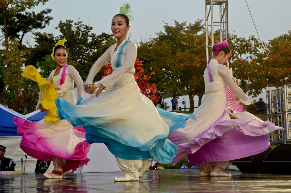 US/ROK celebrate 12th annual Korean American Friendship Festival