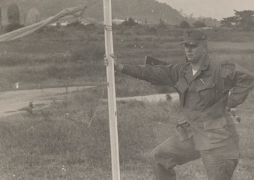 Vet used ‘flags and wings’ in ‘Nam