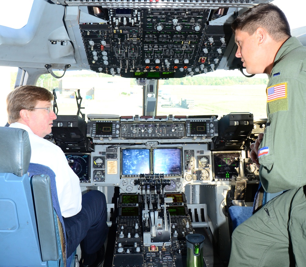 Lt. Gov. Tate Reeves visits the 172nd AW