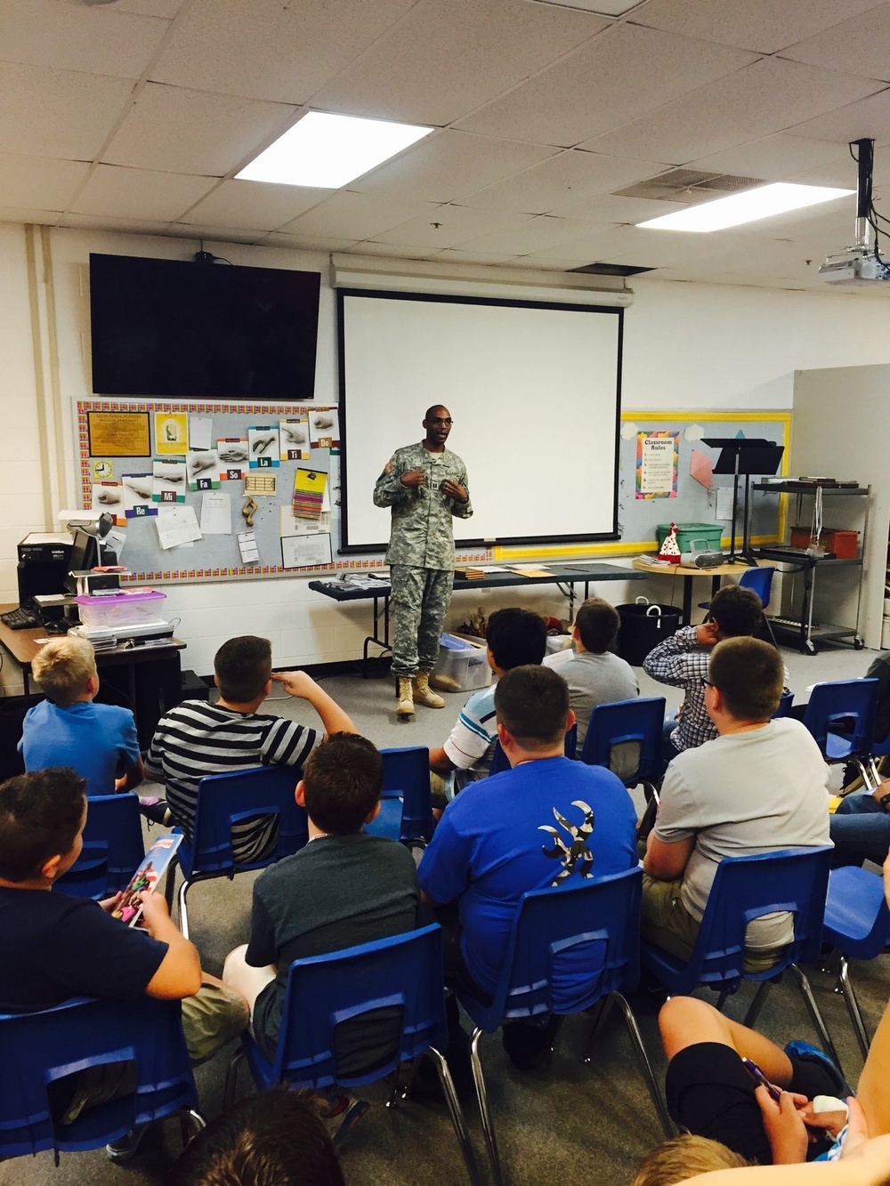 USAR officer surprises pen pals