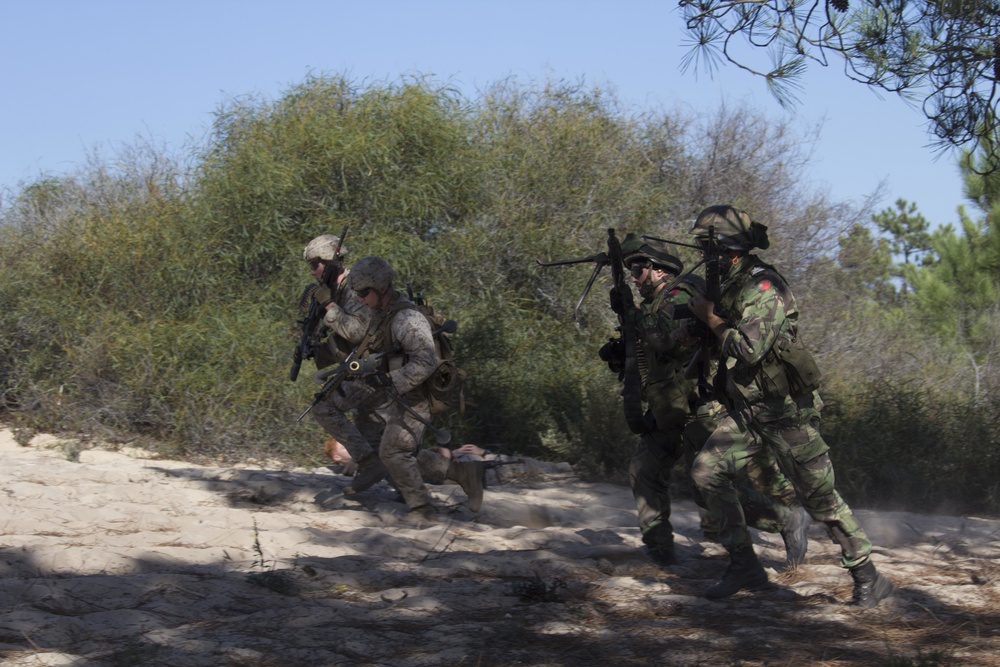 26th MEU and Portuguese Marines live fire exercise