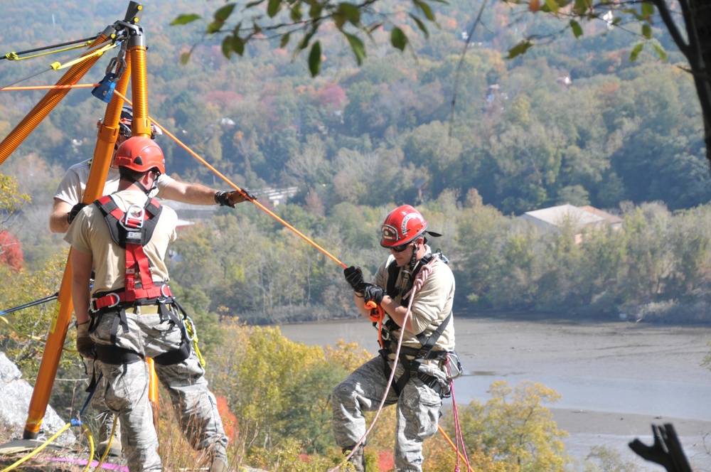 New York Air National Guard conducts Joint Search and Rescue Training